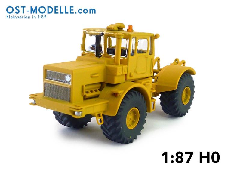 Traktor Kirovets K701 gelb ohne Motorverkleidung